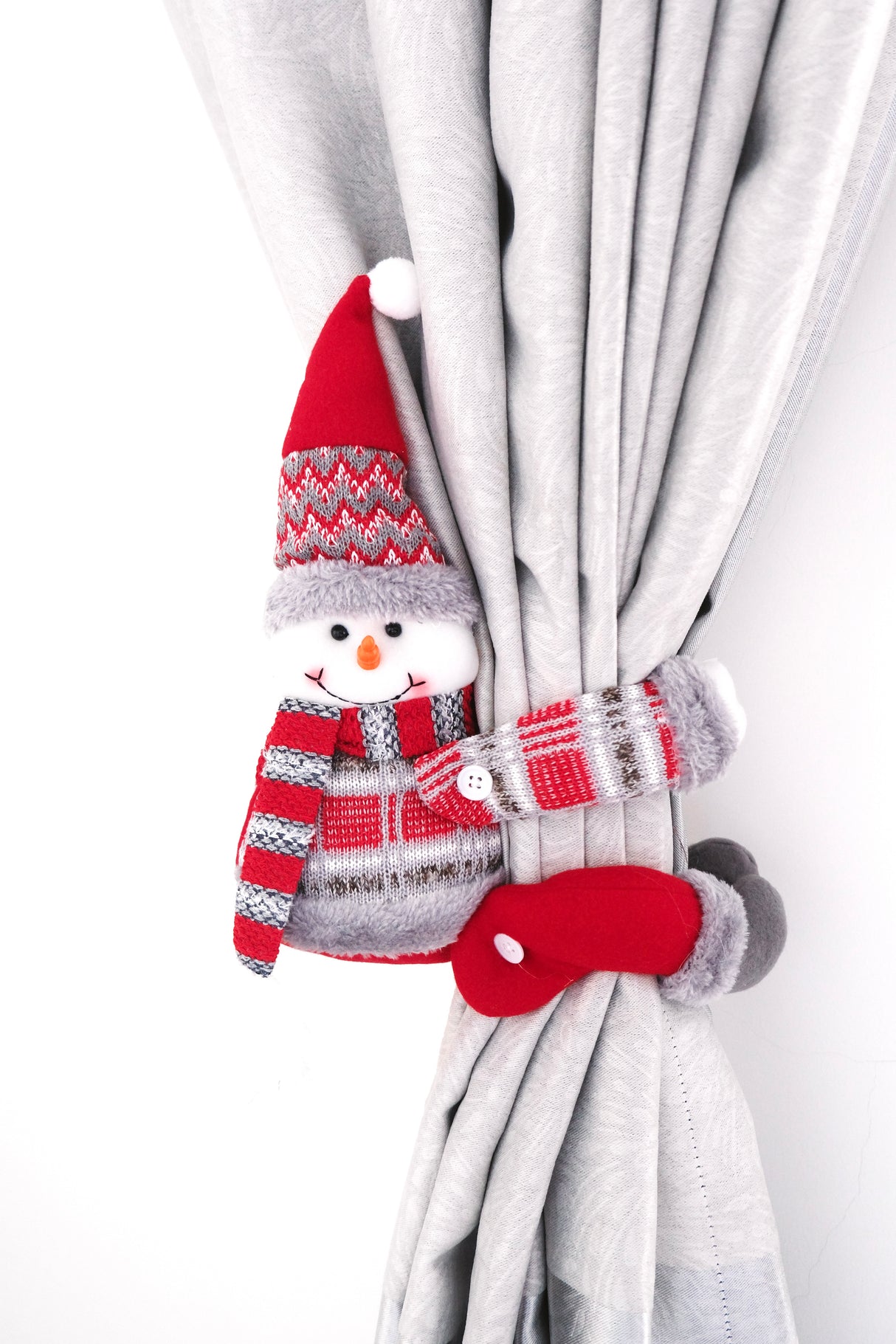 Snowman Curtain Holder